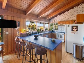 22516 100th Place SW, Vashon WA 98070