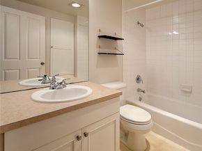 2334 Thorndyke Ave W 202, Seattle WA 98199