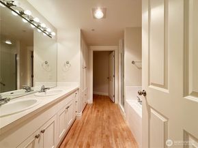 2334 Thorndyke Ave W 202, Seattle WA 98199