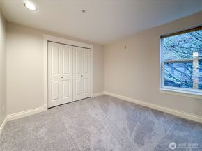 2334 Thorndyke Ave W 202, Seattle WA 98199