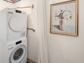 5225 50th Avenue NE 208, Seattle WA 98105