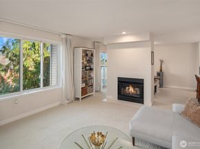 5225 50th Avenue NE 208, Seattle WA 98105