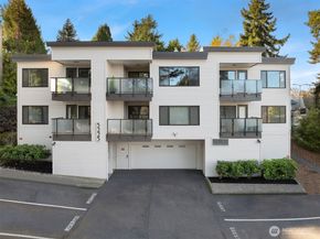 5225 50th Avenue NE 208, Seattle WA 98105