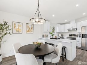 7002 42nd Avenue S, Seattle WA 98118