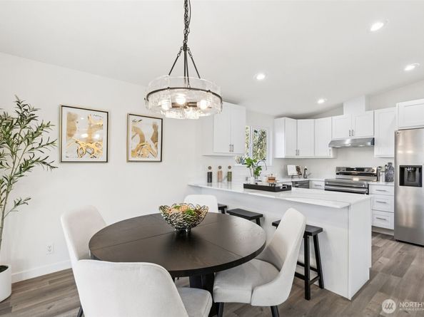 7002 42nd Avenue S, Seattle WA 98118