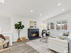 7002 42nd Avenue S, Seattle WA 98118