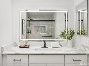 7002 42nd Avenue S, Seattle WA 98118