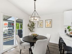 7002 42nd Avenue S, Seattle WA 98118