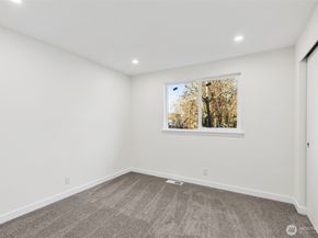 7002 42nd Avenue S, Seattle WA 98118