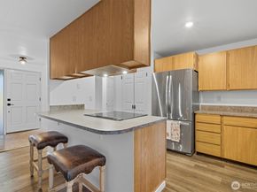 1210 NW Huckle Drive, Bremerton WA 98311