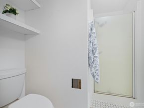 1210 NW Huckle Drive, Bremerton WA 98311