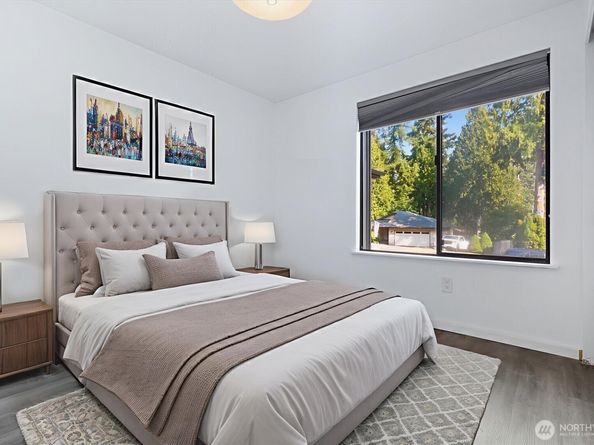 1210 NW Huckle Drive, Bremerton WA 98311