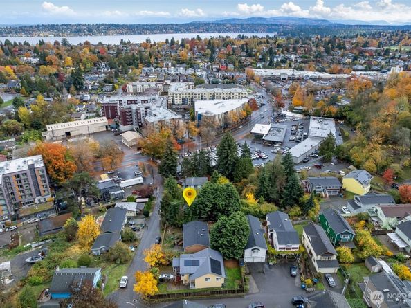 3007 S Court Street, Seattle WA 98144