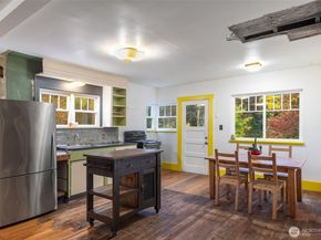 3007 S Court Street, Seattle WA 98144