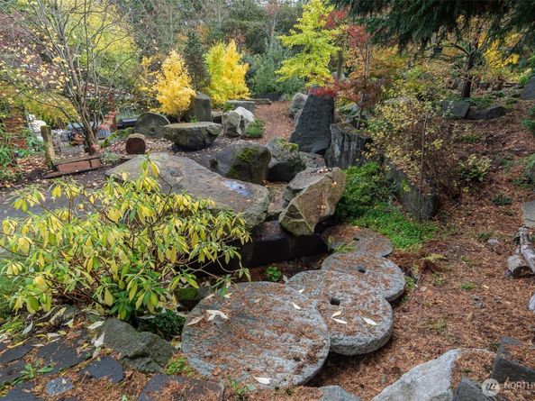 3007 S Court Street, Seattle WA 98144