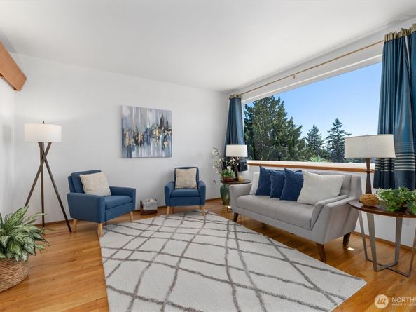 21024 5th Avenue S, Des Moines WA 98198