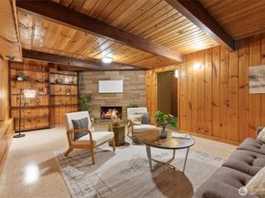 21024 5th Avenue S, Des Moines WA 98198