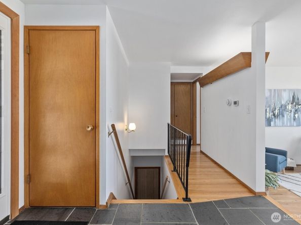 21024 5th Avenue S, Des Moines WA 98198