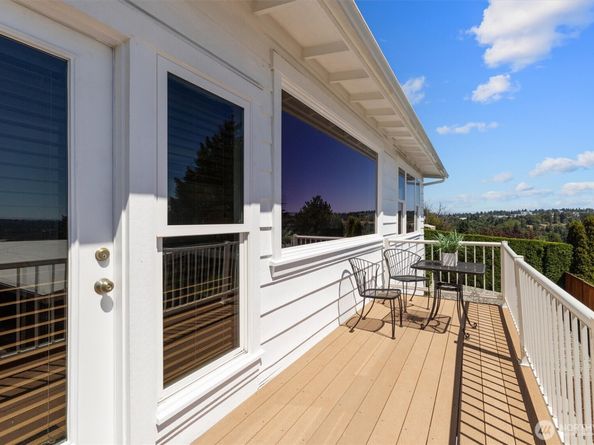 21024 5th Avenue S, Des Moines WA 98198