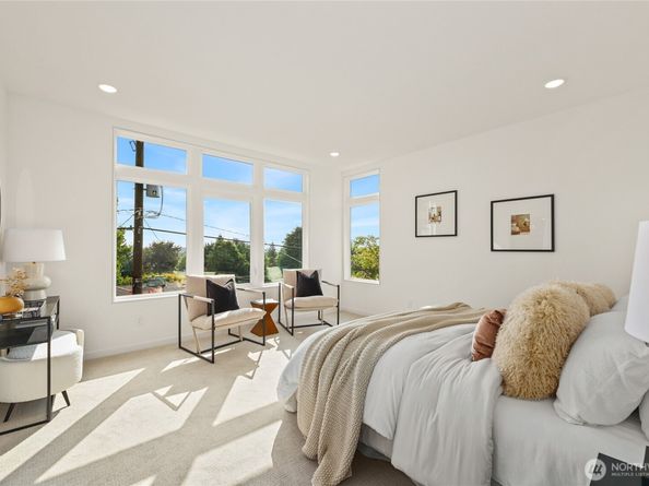 12037 Fremont Avenue N 1 & 2, Seattle WA 98133