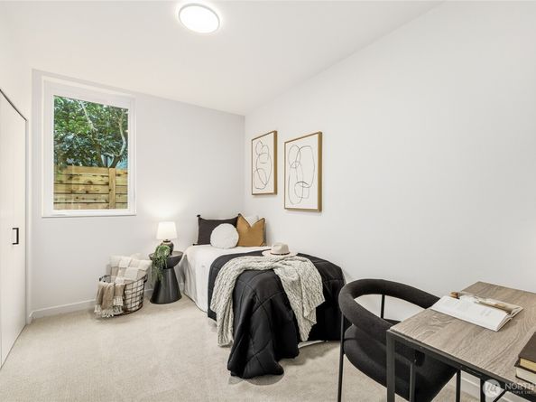 12037 Fremont Avenue N 1 & 2, Seattle WA 98133