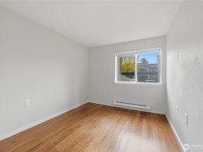 15415 35th Avenue W I103, Lynnwood WA 98087