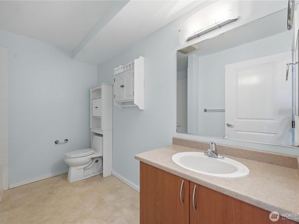 15415 35th Avenue W I103, Lynnwood WA 98087