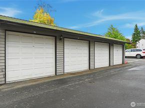 15415 35th Avenue W I103, Lynnwood WA 98087