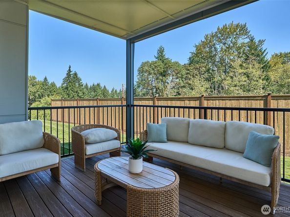 36520 SW 3rd Place Street 1, Federal Way WA 98023