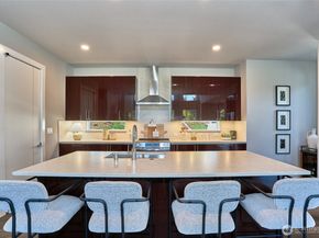 36520 SW 3rd Place Street 1, Federal Way WA 98023