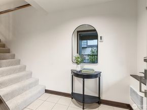 2516 Yale Avenue E C, Seattle WA 98102