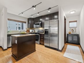 2516 Yale Avenue E C, Seattle WA 98102