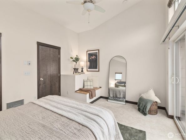 2516 Yale Avenue E C, Seattle WA 98102