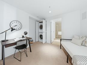 10650 NE 9th Place 923, Bellevue WA 98004