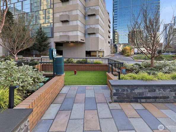 10650 NE 9th Place 923, Bellevue WA 98004