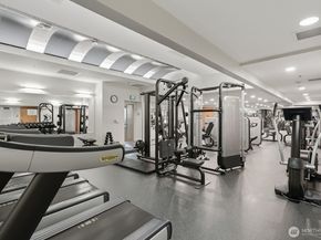 10650 NE 9th Place 923, Bellevue WA 98004