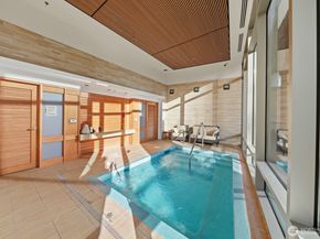 10650 NE 9th Place 923, Bellevue WA 98004