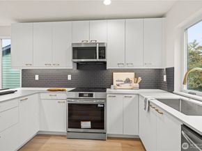 4111 25th Avenue SW LOT C, Seattle WA 98106