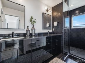 6356 47th Avenue S, Seattle WA 98118