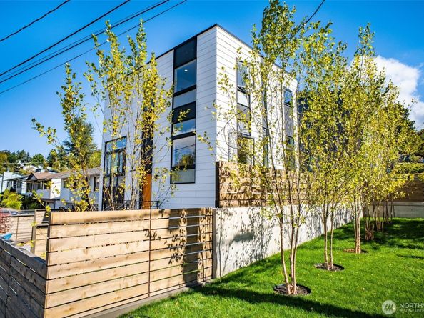 6356 47th Avenue S, Seattle WA 98118