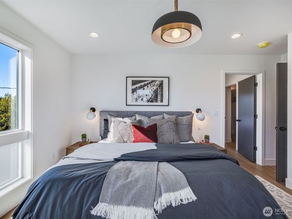 6356 47th Avenue S, Seattle WA 98118