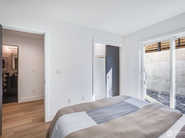 6356 47th Avenue S, Seattle WA 98118