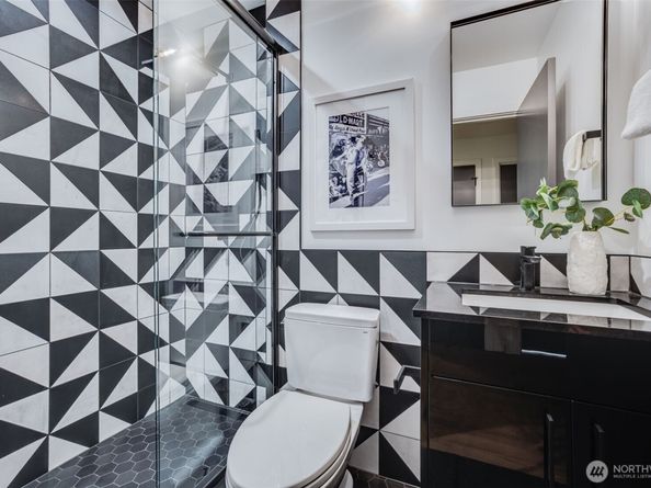 6356 47th Avenue S, Seattle WA 98118