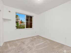 13000 Admiralty Way L104, Everett WA 98204