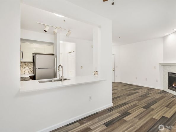 13000 Admiralty Way L104, Everett WA 98204