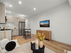 903 B NW 56th Street, Seattle WA 98107