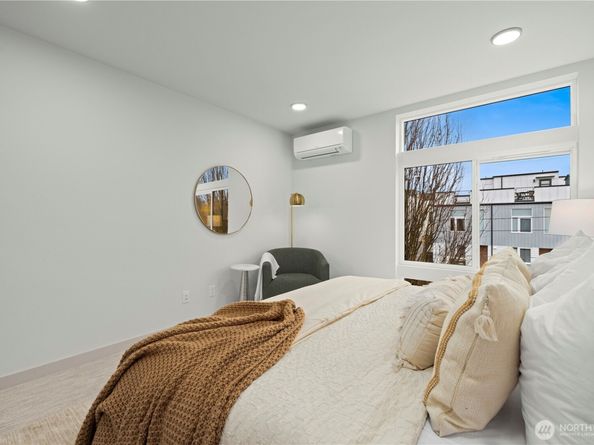 903 B NW 56th Street, Seattle WA 98107