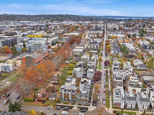 903 B NW 56th Street, Seattle WA 98107