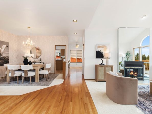 18628 70th Avenue W, Lynnwood WA 98037