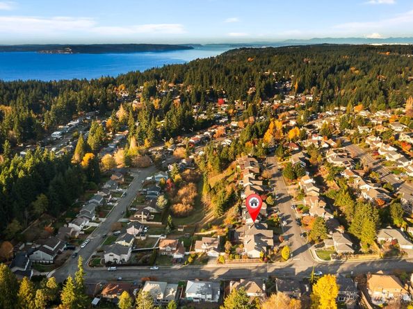 18628 70th Avenue W, Lynnwood WA 98037